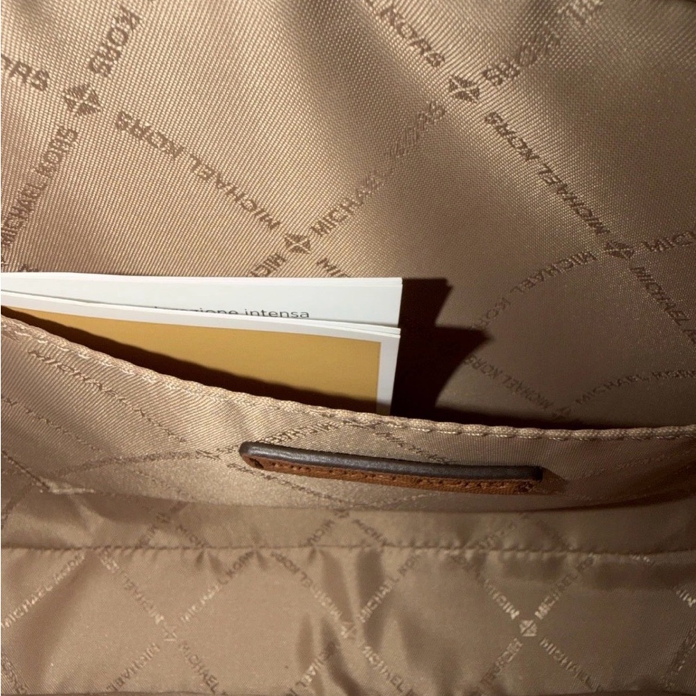 Michael Kors EW Crossbody bag Luggage Jet Set Large Saffiano Leather - Picture 10 of 11